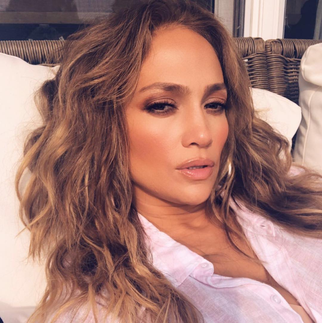 Jennifer Lopez VS Kim Kardashian